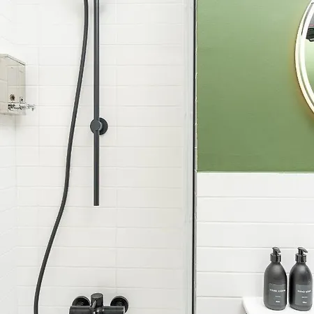 Brooklyn - Aviatiei Park - Netflix - Parking *