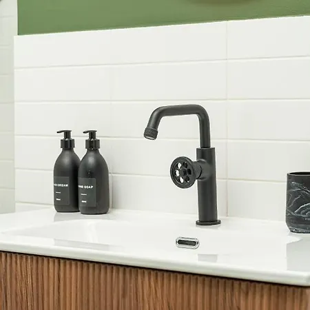 Brooklyn - Aviatiei Park - Netflix - Parking * Бухарест