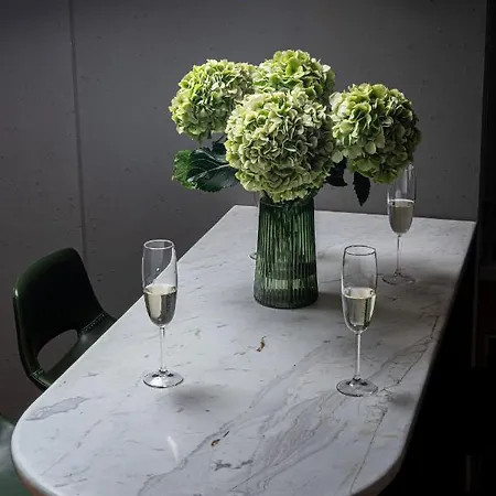 Brooklyn - Aviatiei Park - Netflix - Parking